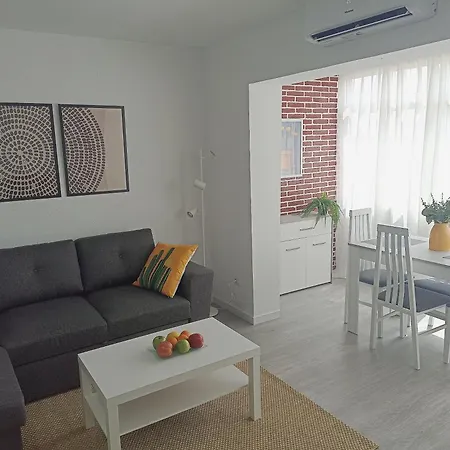 Centrico Y Luminoso Apartamento